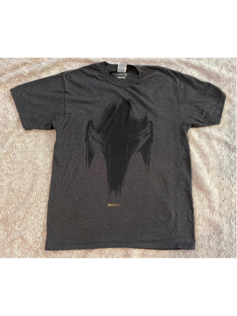 Men's Star Wars Mandalorian T-Shirt Size Medium, Gray